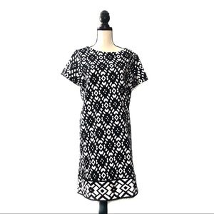 ❌SOLD❌black and white shift dress